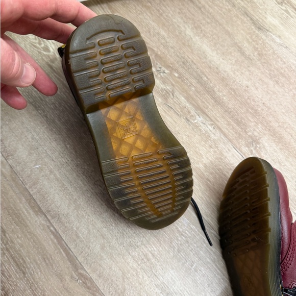 Dr. Martens kids boots minimum wear - Picture 8 of 16